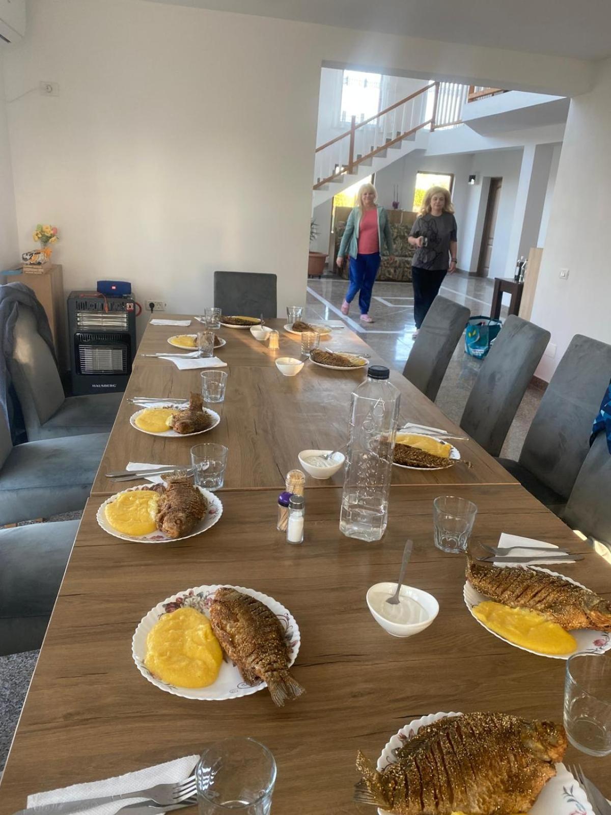Pensiunea Paradiso Sarinasuf Exteriör bild